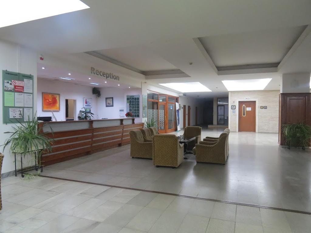 Hotel Smolyan Bagian luar foto