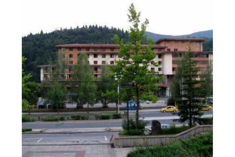 Hotel Smolyan Bagian luar foto